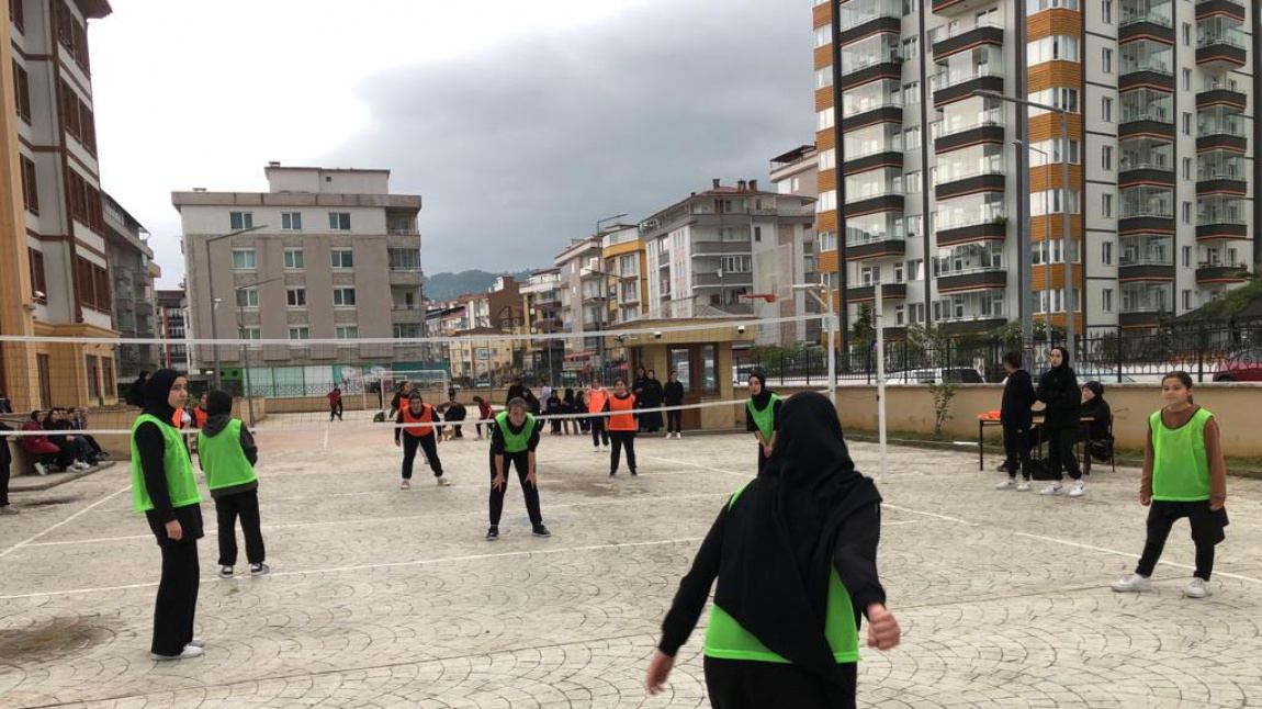 Gençlik Haftası Voleybol Turnuvası Sona Erdi 